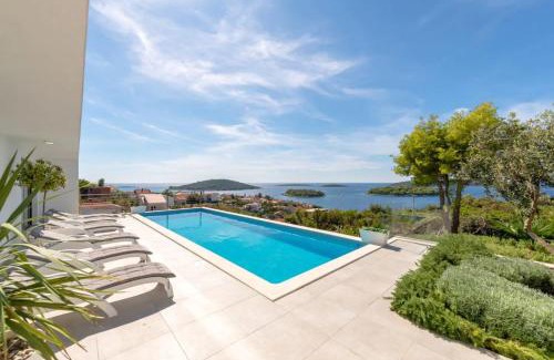 Maslinica Villa | Villa Marvela - Family 4 Bedroom