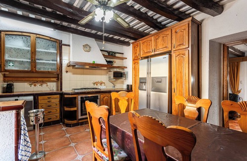 Macanet de la Selva Villa | Villa 'Masia Can Vilar' con vistas a la montaña, piscina privada y Wi-Fi
