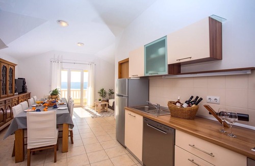 Ruskamen Villa | VILLA MASLINA panoramic views on 100km coastline