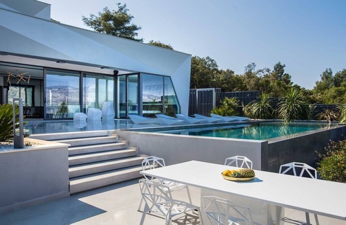 Zrnovo Villa | Villa Masterpiece: villa de lujo de alta gama con 5 dormitorios en la isla de Korčula