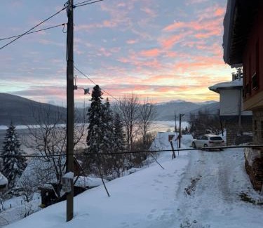 Mavrovi Anovi Apartamento | Villa Mavro Mavrovo
