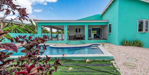 Barber Casa | Villa Maya