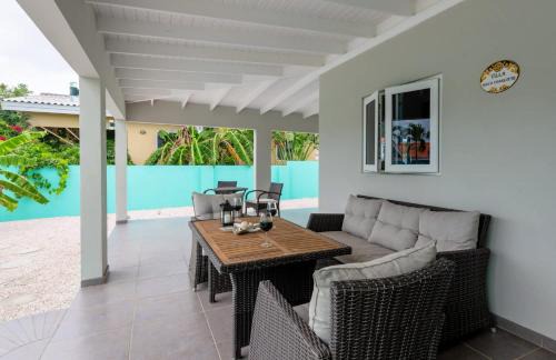 Barber Casa | Villa Maya