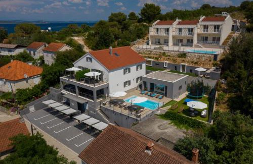 Zman Apartamento | Villa Median