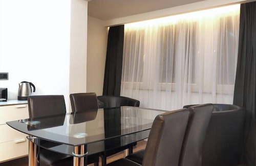 Hollerich Apartamento | Villa Medici 12 Two-Bedroom Apartment (6 Adults)