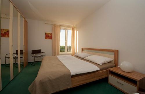 Warnemuende Apartamento | Villa Meerblick Warnemünde - Ferienwohnung mit Meerblick in erster Reihe zum Strand und Promenade
