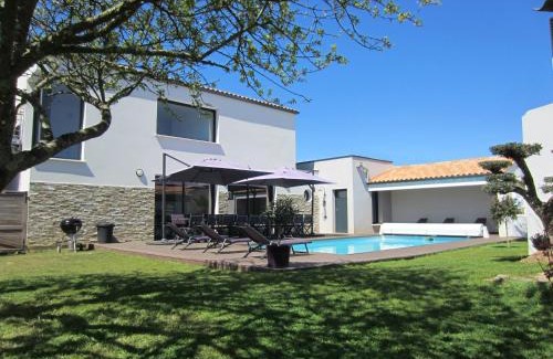 Les Sables d'Olonne Villa | Villa Meilleraie piscine chauffée et spa en options