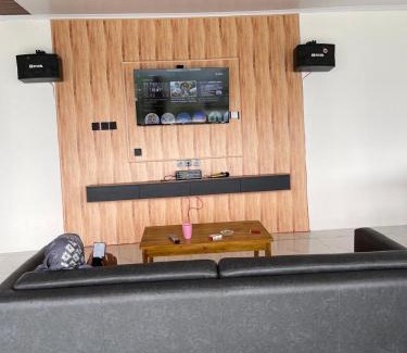 Cisarua Villa | Villa Meilody 5 - JeJe space