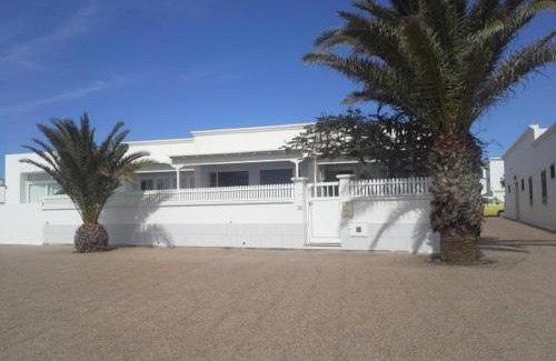 Playa Honda Villa | Villa Mela