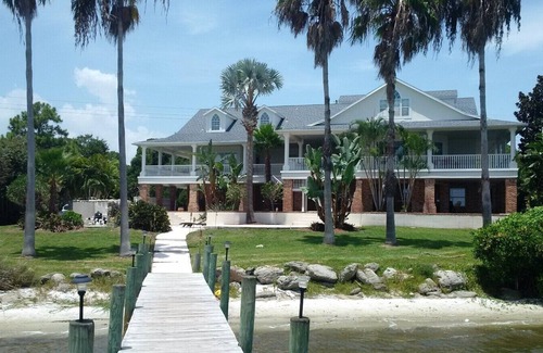 Tropic Apartamento | Villa Melbourne Master BR suite w/King bed/ heated Pool