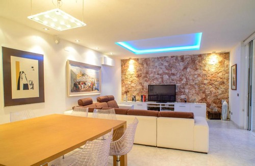 Bahía de San Antonio Villa | Villa Melody