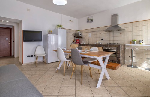 Porto Torres Casa | Villa Melograno con anexo, piscina exclusiva rodeada de vegetación