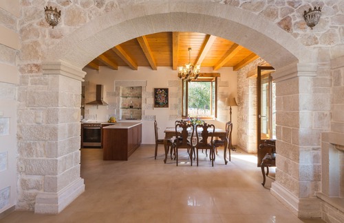 Vederi Villa | Vederi Estate (Villa Melpomeni)