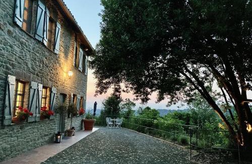 Rocchetta Palafea Casa | Villa Menaluna - 4-bedroom secluded country house with pool