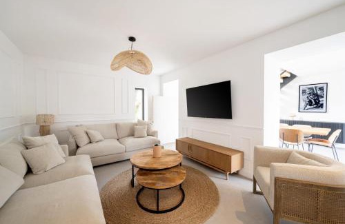 Magny-le-Hongre Villa | Villa Merveilla - Welkeys