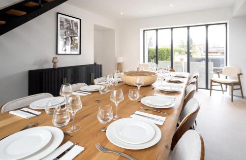 Magny-le-Hongre Villa | Villa Merveilla - Welkeys