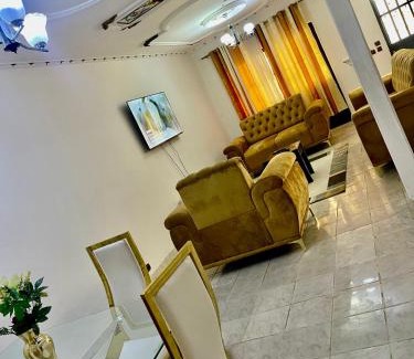 Douala Apartamento | Villa meublée trois chambres Bonamoussadi