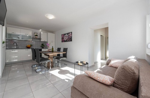 Sveti Filip i Jakov Villa | Villa Mia
