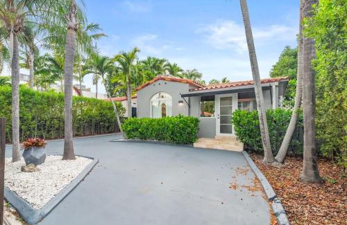 Northeast Miami Casa | Villa Miami Poolside Paradise