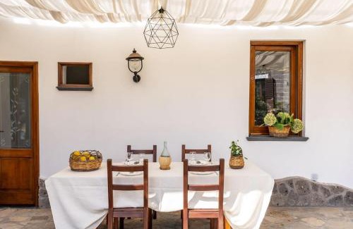 Schiazzano Villa | Villa Mimosa Rustic Elegance Views & Pool