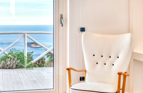 Colli di Fontanelle Villa | VILLA ASOMBROSA VISTA INCREÍBLE EN LA COSTA DE AMALFI Y LAS ISLAS LI GALLI