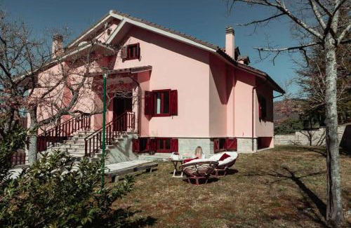 Fiastra Casa | Villa Miralago