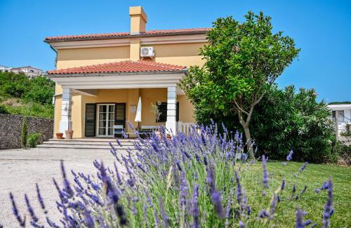 Vrbnik Cama Y Desayuno | Villa Mirela