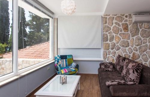Mlini Apartamento | Villa Mirjana - One Bedroom Apartment with Terrace and Sea View Palma