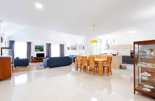 Tucepi Villa | Villa Mirma - Countryside villa with private heated pool