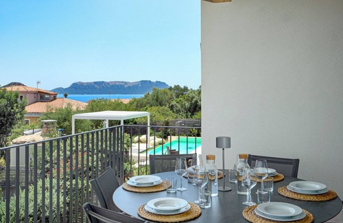 Baia Caddinas Villa | Villa 'Mirtina Home' con vistas al mar, Wi-Fi y aire acondicionado