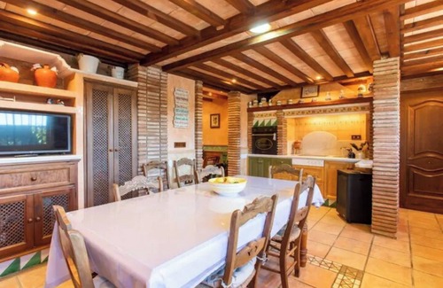 Rincón de la Victoria Villa | Villa mit Pool, 700 m vom Strand Entfernt