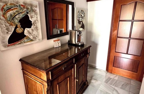 Rincón de la Victoria Villa | Villa mit Pool, 700 m vom Strand Entfernt