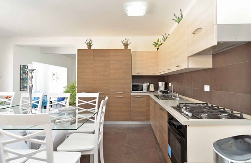 Muzini Villa | Casa vacacional con piscina, sauna y parque infantil