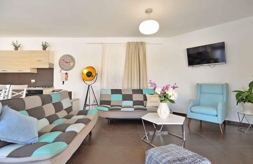 Muzini Villa | Casa vacacional con piscina, sauna y parque infantil