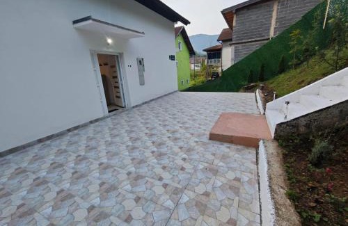 Hadzici Casa | villa modsa