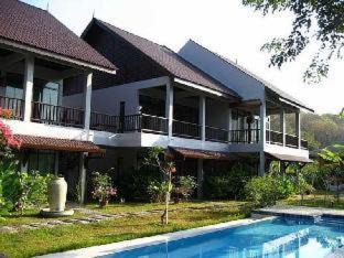 Pantai Tengah Complejo | Villa Molek