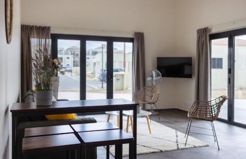 Marie Pampoen Casa | Villa Monrel Mambo Beach