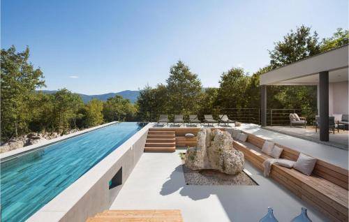 Krsan Casa | Villa Mons Caldera