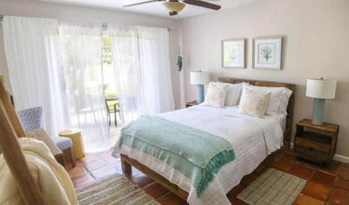 Aguacate Complejo | Villa Montaña Beach Resort