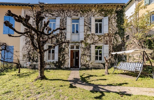 Ax-les-Thermes Casa | Villa Montcalm 4* con Vista a la Montaña, 4 Habitaciones, Baños Termales y Mercado Local a 80m