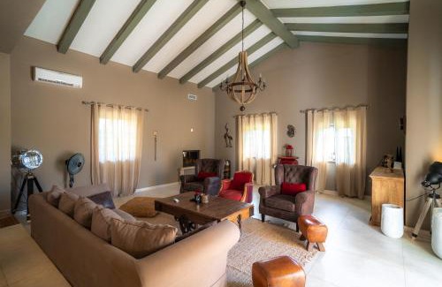 Visnjan Villa | Villa Moonlight 2 for 12 persons near Poreč with private heated pool - 45 m2 & playground