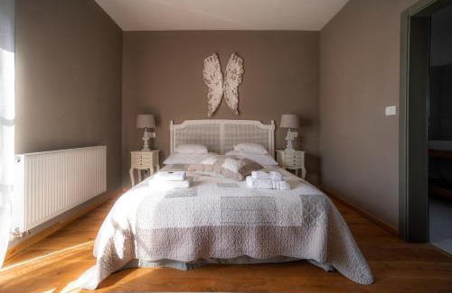 Visnjan Villa | Villa Moonlight 2 for 12 persons near Poreč with private heated pool - 45 m2 & playground