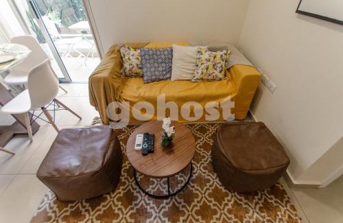 Asuncion Apartamento | Villa Morra 1br Apt W Pool, Gym, Bbq And Parking