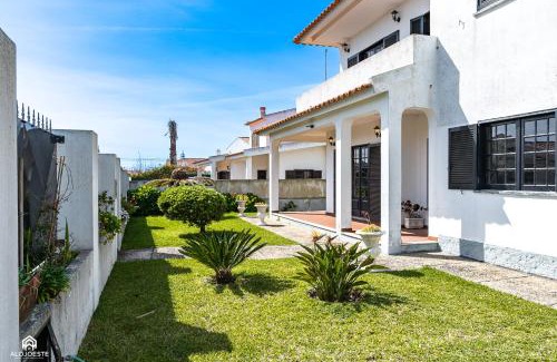 Torres Vedras Casa | Villa Mosca - 4 Bedrooms & BBQ, Santa Cruz