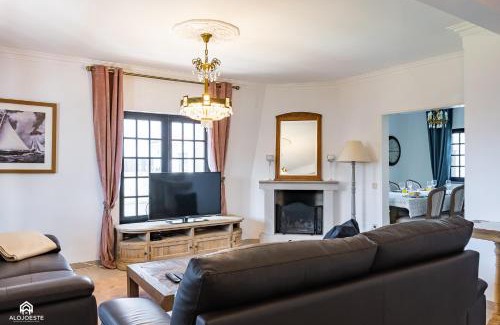 Torres Vedras Casa | Villa Mosca - 4 Bedrooms & BBQ, Santa Cruz