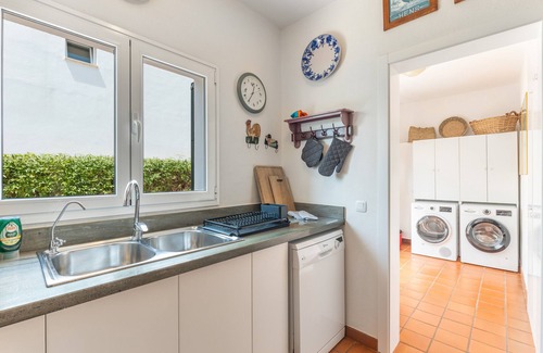 Sant Lluis Villa | Villa 'Mottarone Cerca De Mar' con piscina privada, Wi-Fi y aire acondicionado