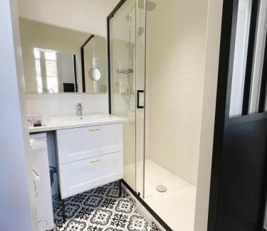 Cœur de Ville Apartamento | Villa muguette - coeur de Vichy-1er étage-balcon