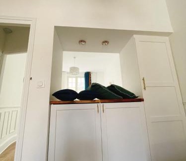 Cœur de Ville Apartamento | Villa muguette - coeur de Vichy-1er étage-balcon