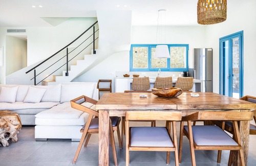 Kanalia Villa | Villa 'Myko Seafront' con vistas al mar, Wi-Fi y aire acondicionado