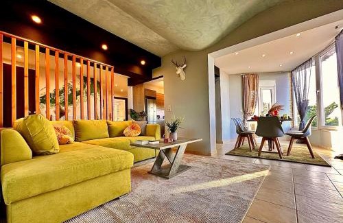 Skotino Apartamento | Villa Myrtios with Private Pool & Jacuzzi